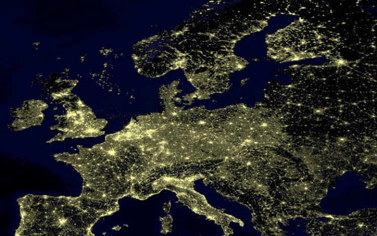 Europa inmersa en triple crisis. El costo de subestimar al COVID 19